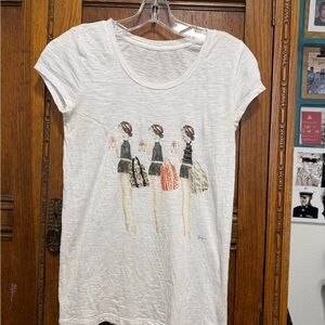 Chic White Graphic Tee